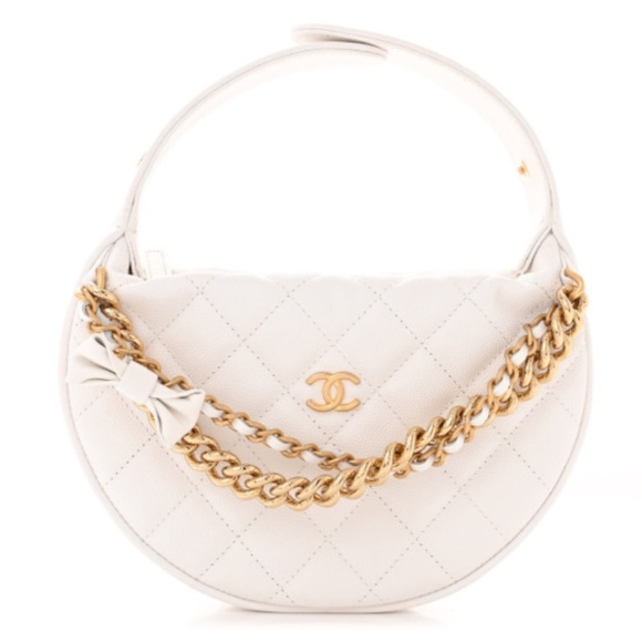 CHANEL Chanel White Caviar Leather Bow Clutch Bag NWT - Picture 1 of 12